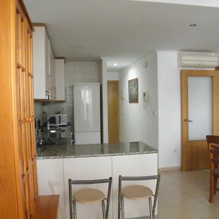 Con A/c, 2 Y Terraza En Gandia, Cerca De Comercios Y Playa - Es-314-20 *