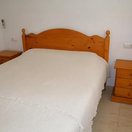 Con A/c, 2 Y Terraza En Gandia, Cerca De Comercios Y Playa - Es-314-20 * Gandia