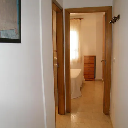 Con A/c, 2 Y Terraza En Gandia, Cerca De Comercios Y Playa - Es-314-20 * Gandia