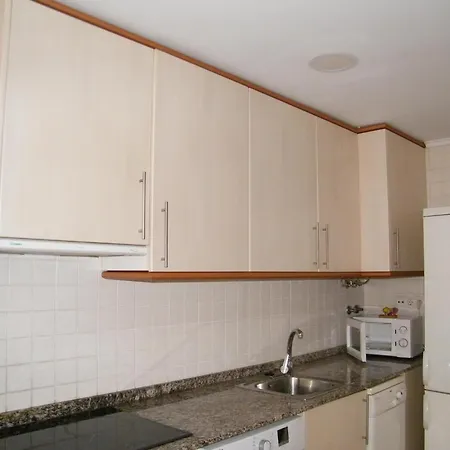 Con A/c, 2 Y Terraza En Gandia, Cerca De Comercios Y Playa - Es-314-20 * Gandia